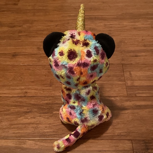 Giselle the Leopard w/horn - Picture 3 of 3